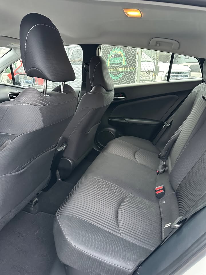 Toyota prius plug in hybrid