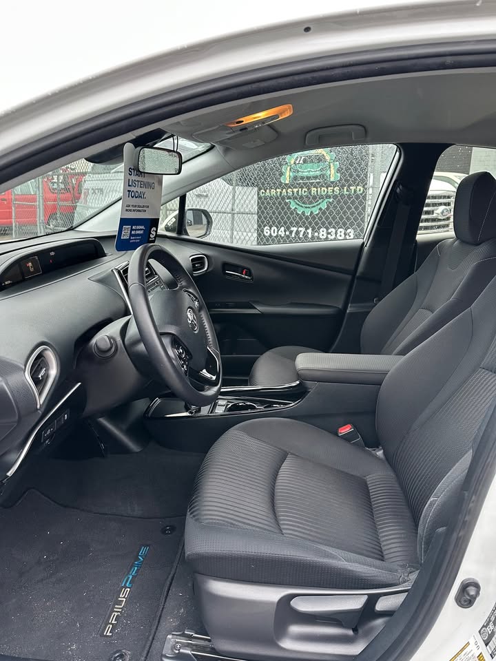 Toyota prius plug in hybrid