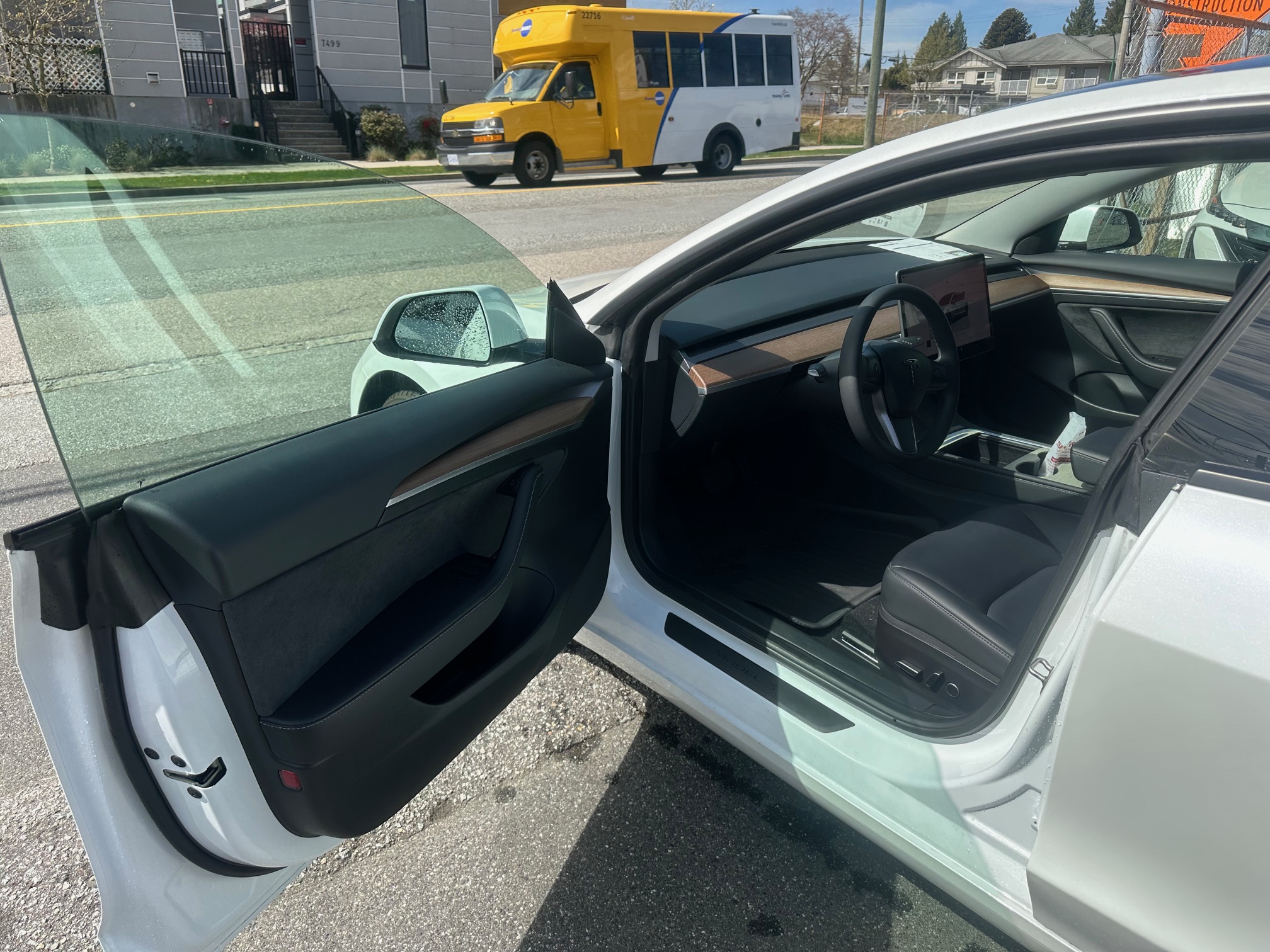 Tesla model 3 standard range 2023