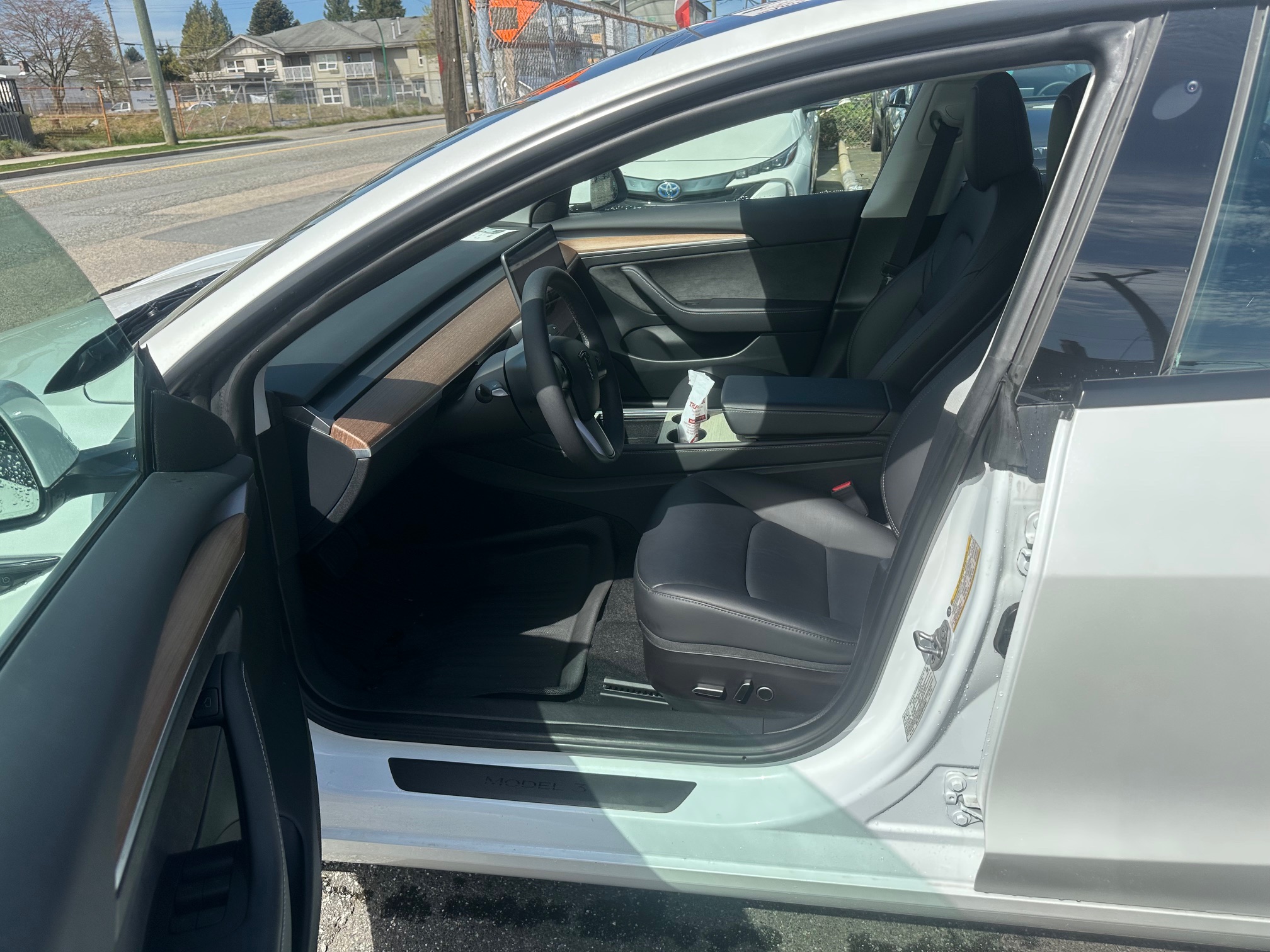 Tesla model 3 standard range 2023