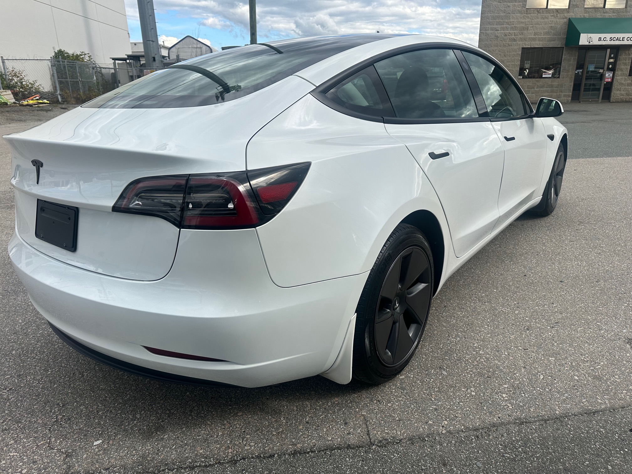 Tesla model 3 standard range 2023