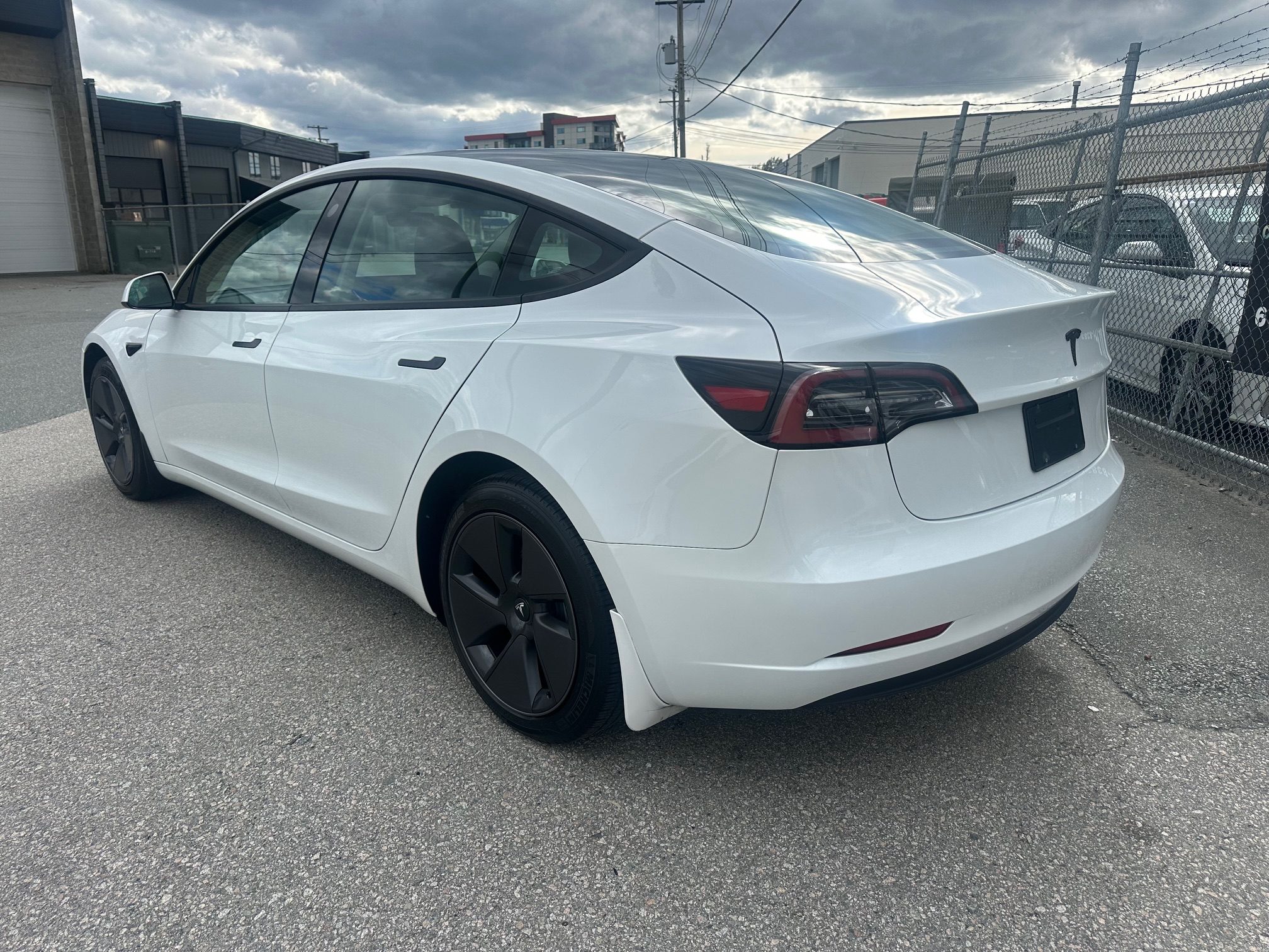 Tesla model 3 standard range 2023