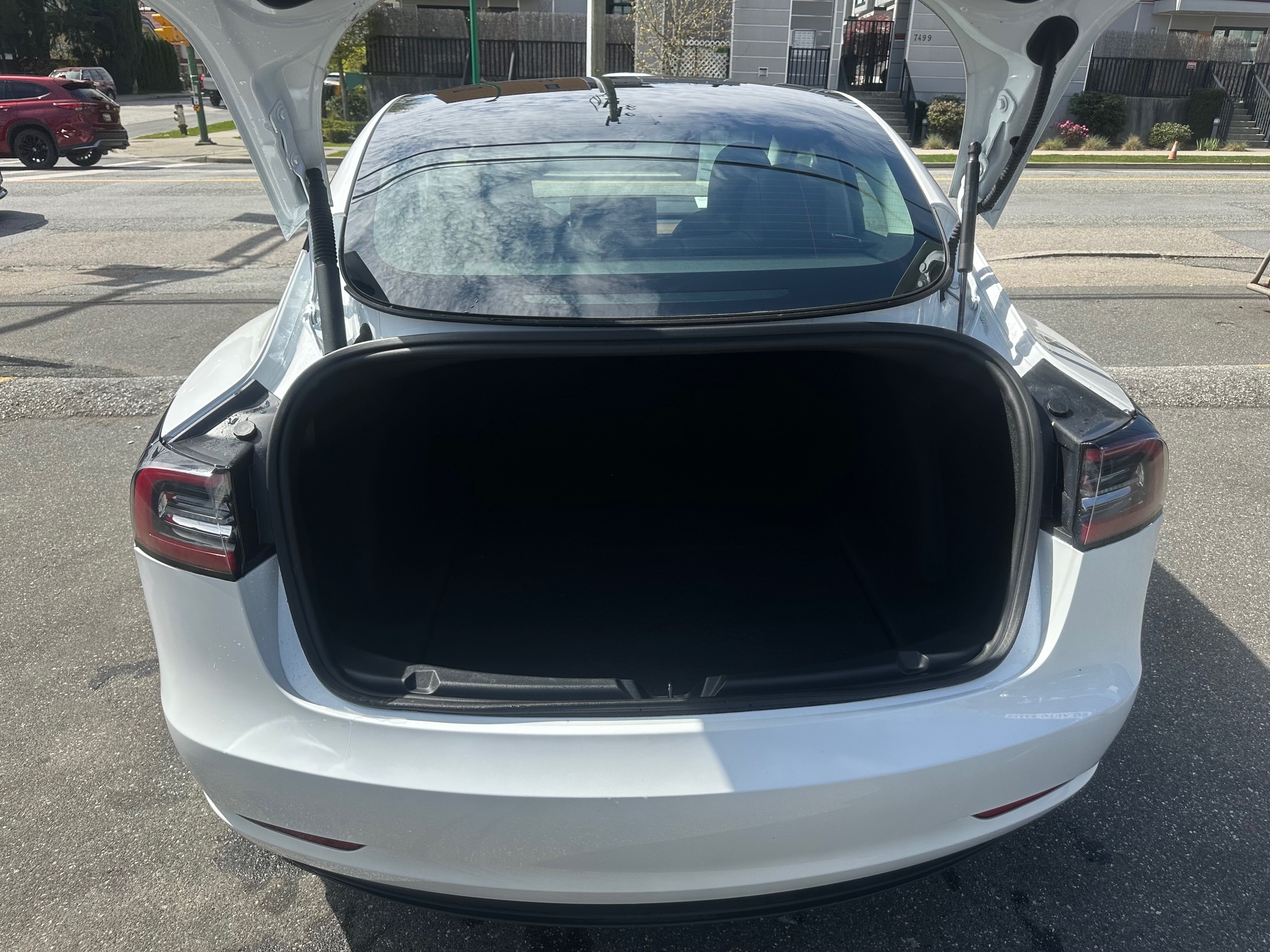2023 Tesla 3 standard range