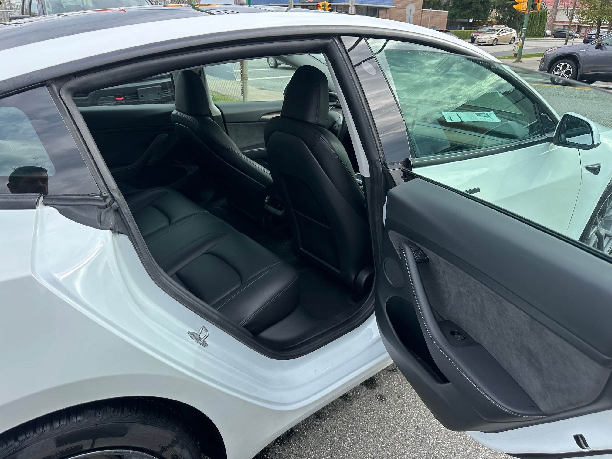 2023 Tesla 3 standard range