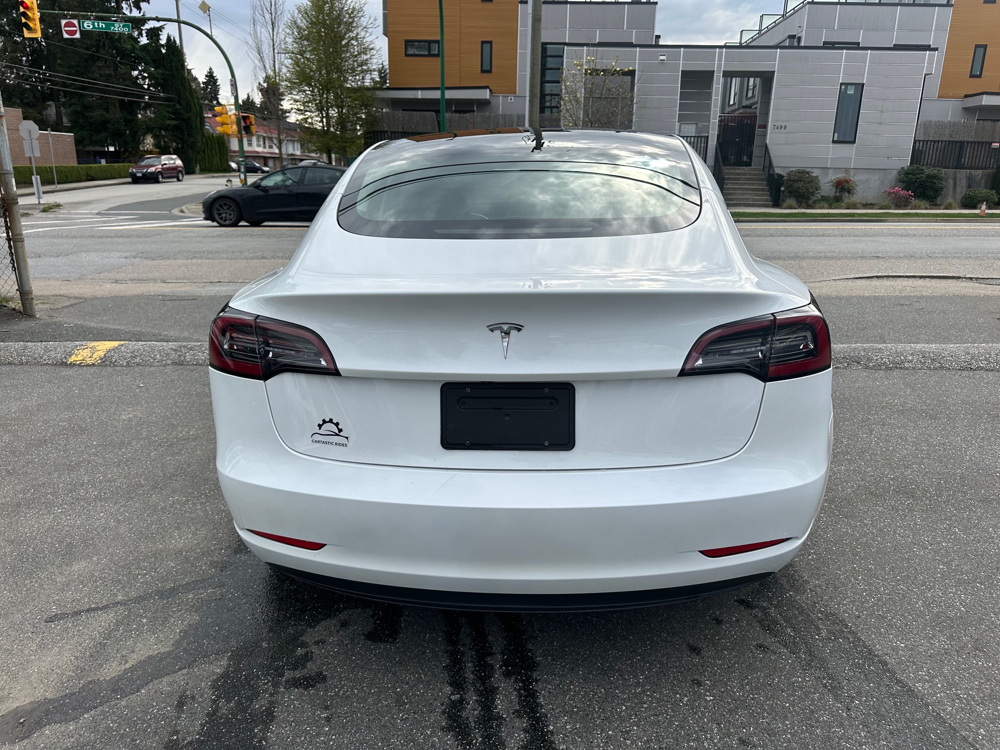 2023 Tesla 3 standard range