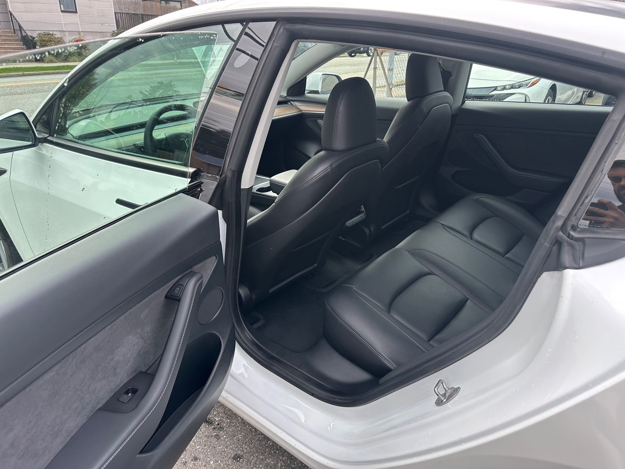 2023 Tesla 3 standard range