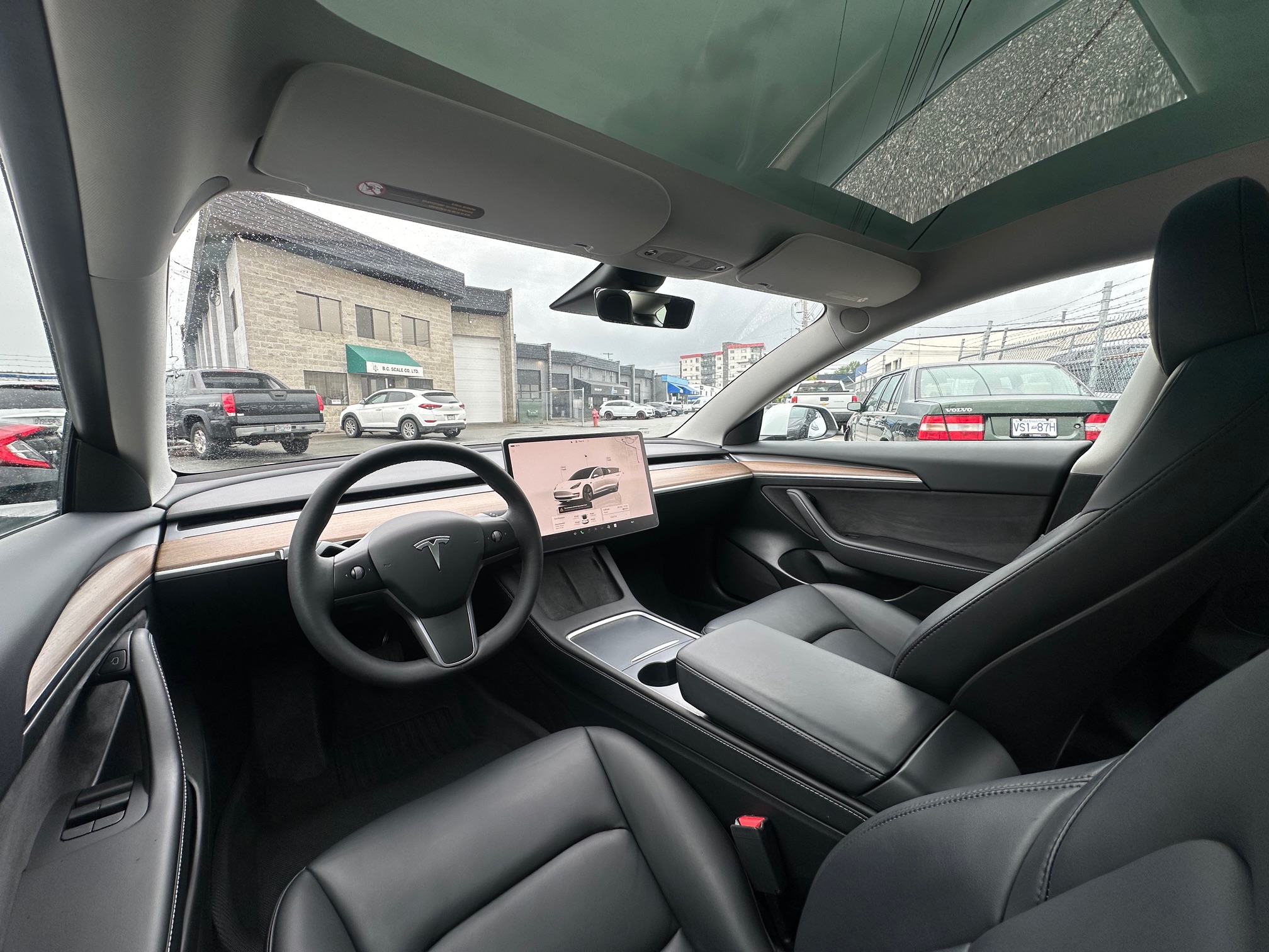 2023 Tesla 3 standard range