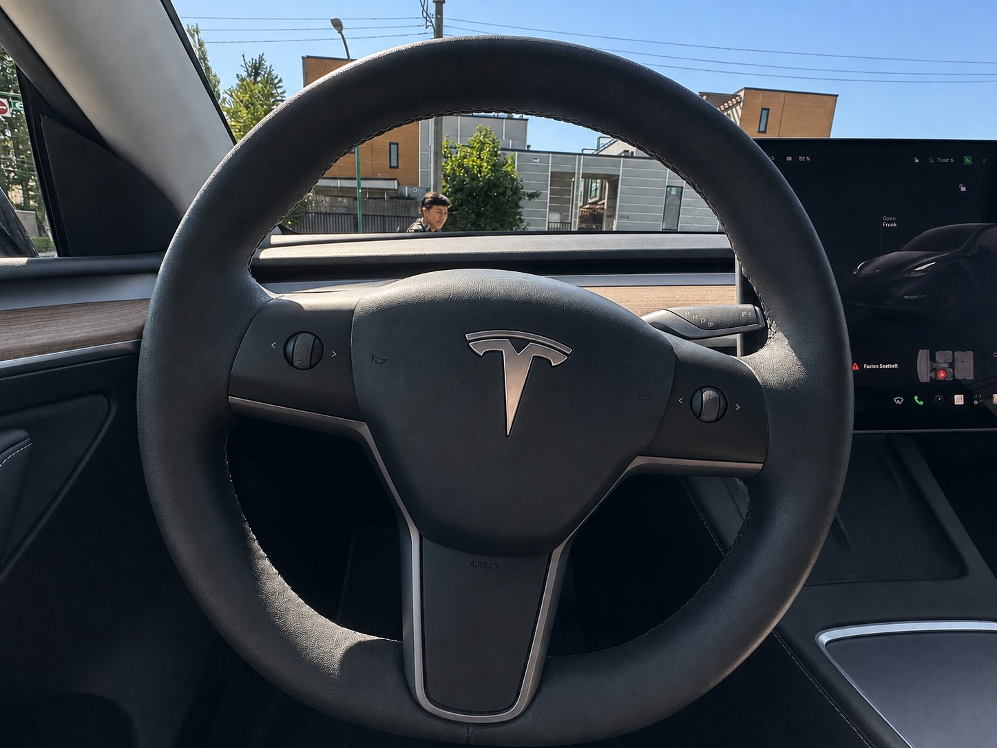 2025 TESLA MODEL Y LONG RANGE AWD