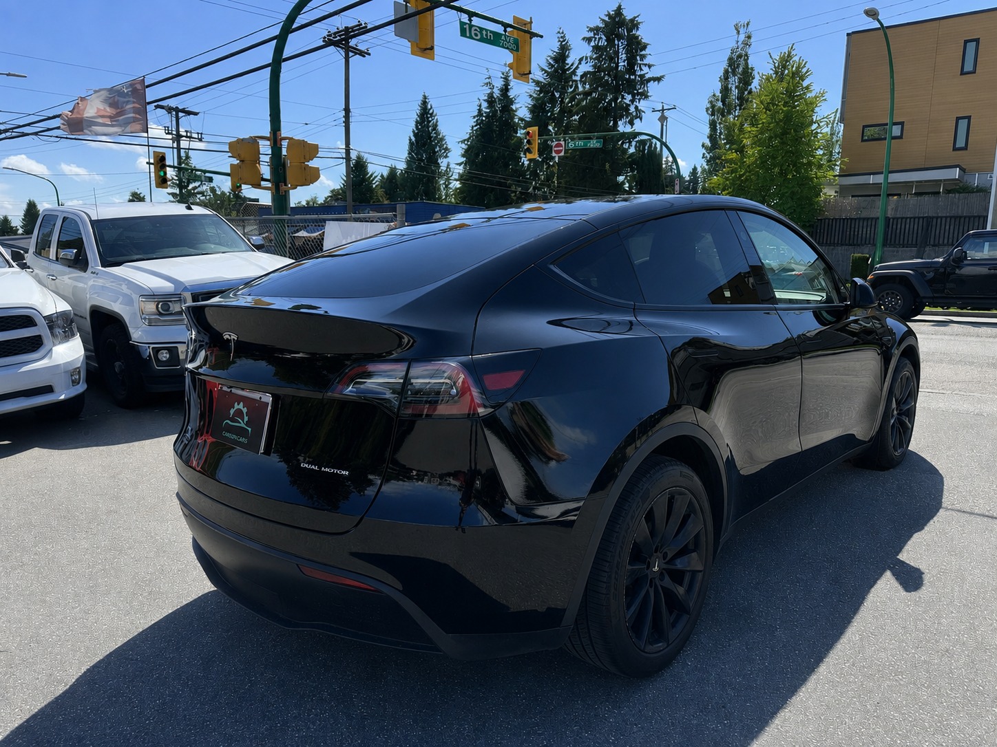 2025 TESLA MODEL Y LONG RANGE AWD