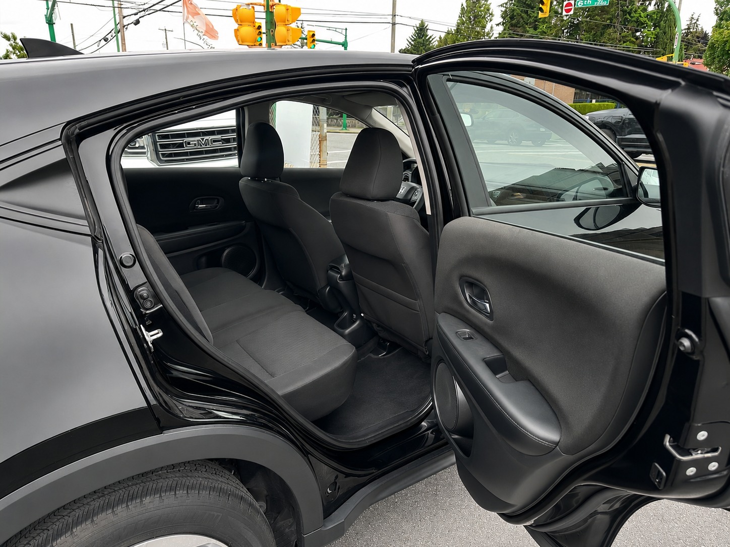 2017 Honda HR-V LX